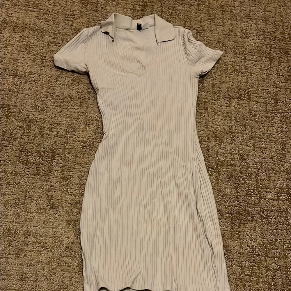 Elegant White Collared Dress